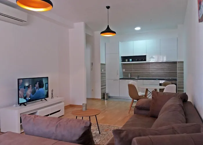 Fontana Lux Apartments